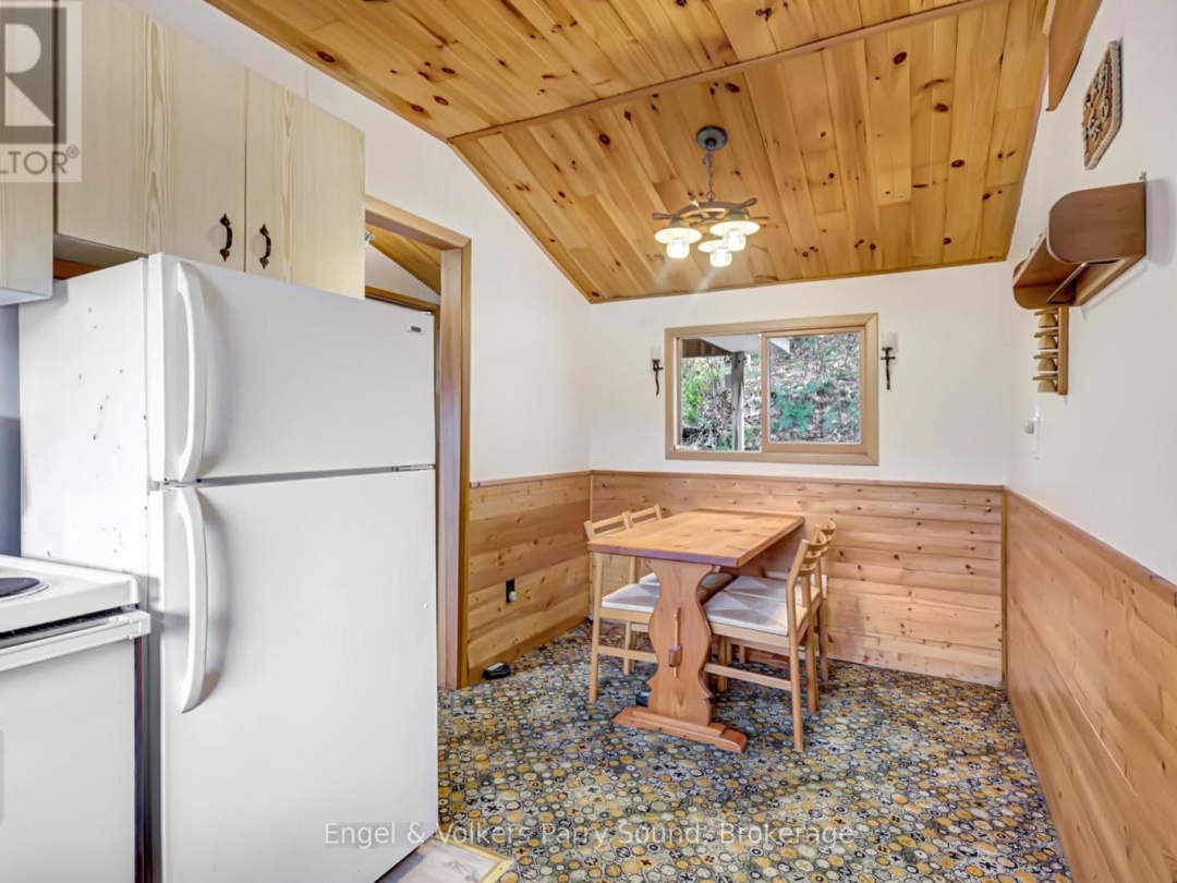 27 Lower Lane, Otter Lake
