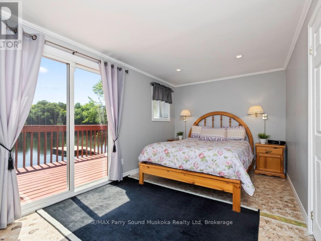 18 KARHU LANE, 