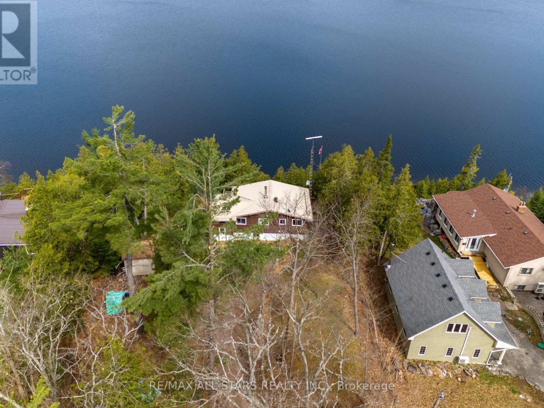 149 Lakeside Drive, Four Mile Lake