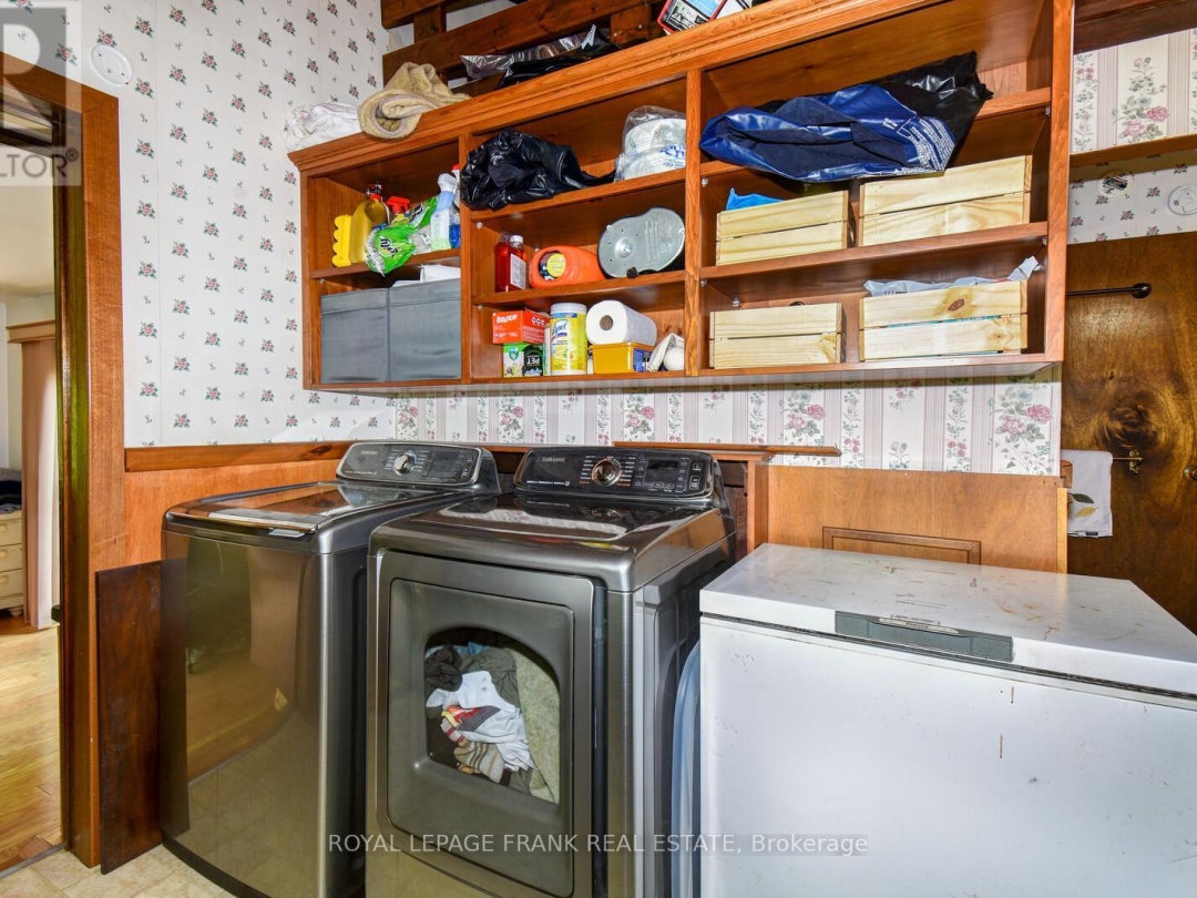 1013 MERRICK DRIVE, Wood Lake