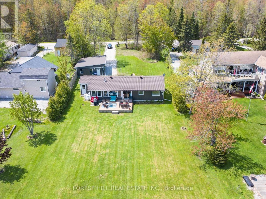 4099 GLEN CEDAR DRIVE, Lake Simcoe