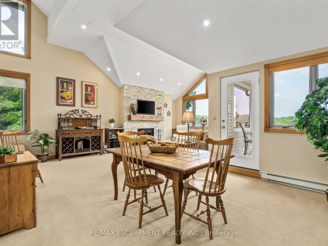 1 - 131 GRANDVIEW HILLTOP DRIVE, 