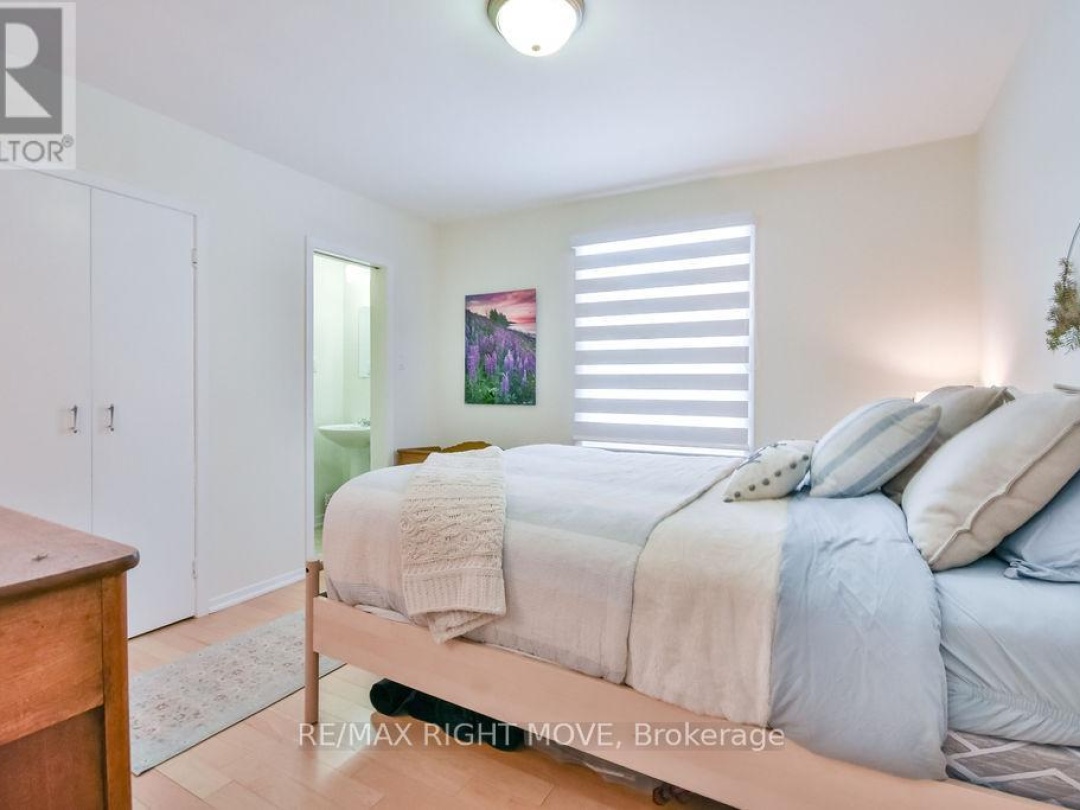 668 BROADVIEW AVENUE, 