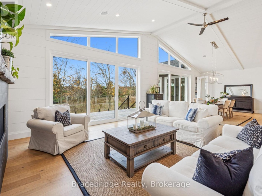 1006 STEPHENS BAY ROAD, 