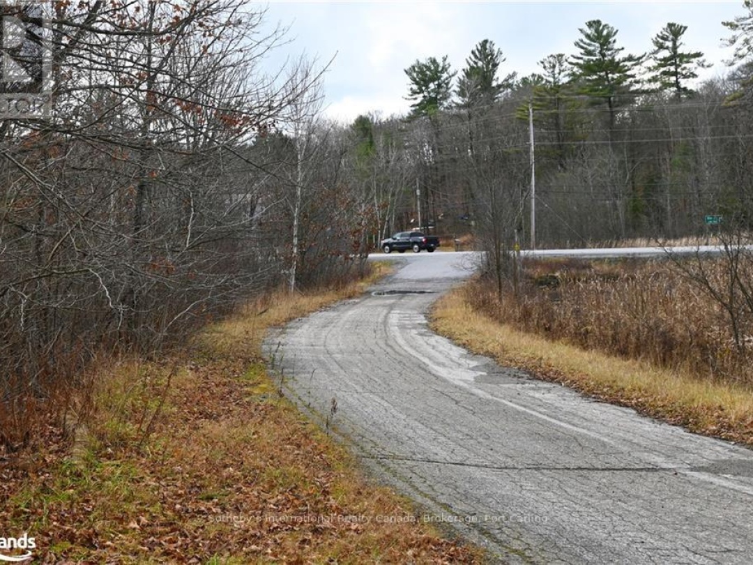25 Lake Ridge Road, Bell Lake