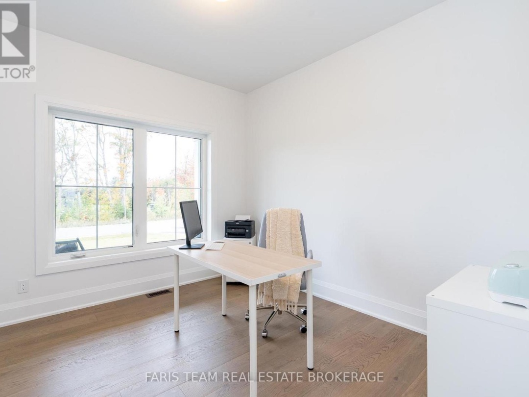 17 CLYDESDALE COURT, 