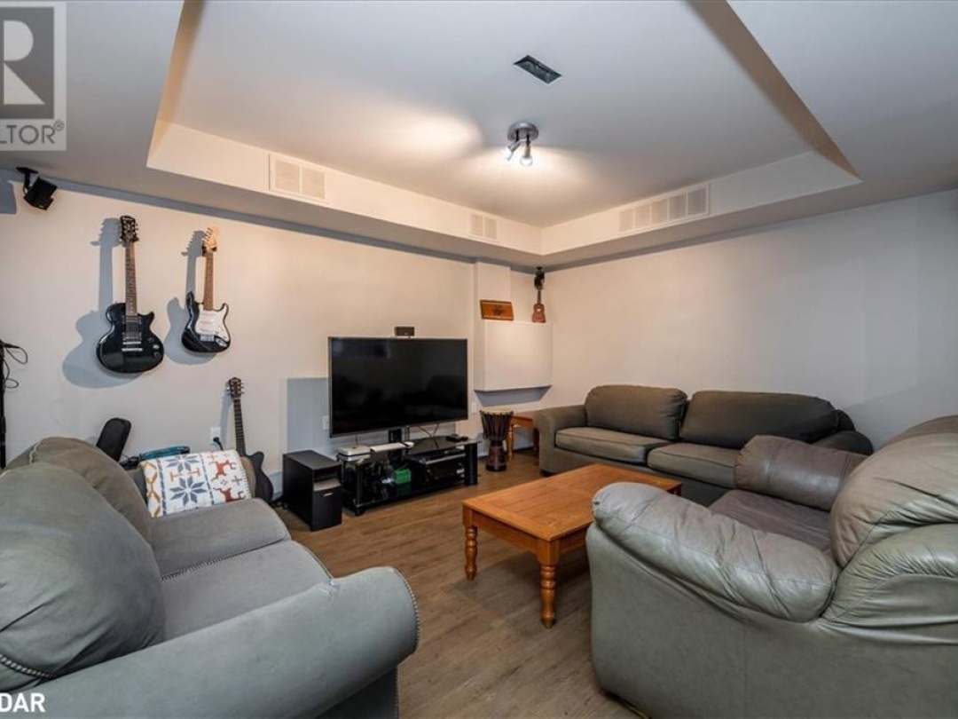 5 Snowshoe Trail, Moonstone