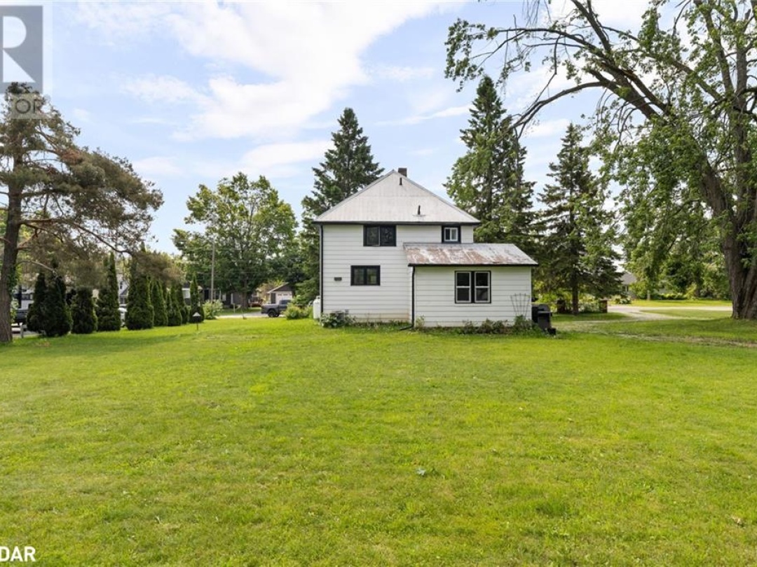 1866 WARMINSTER Side Road, 