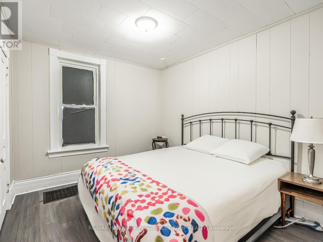 650 Mertz Corner Road, Tiny