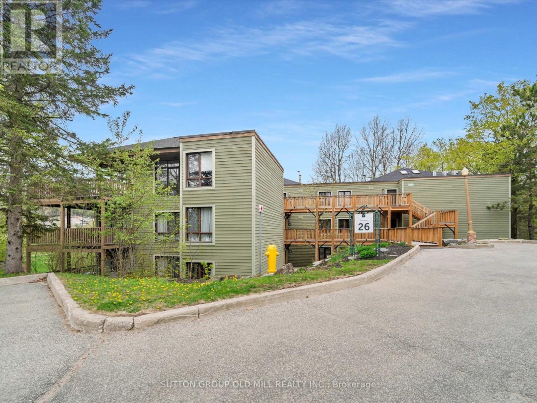 203 26 Deerhurst Drive, Peninsula Lake