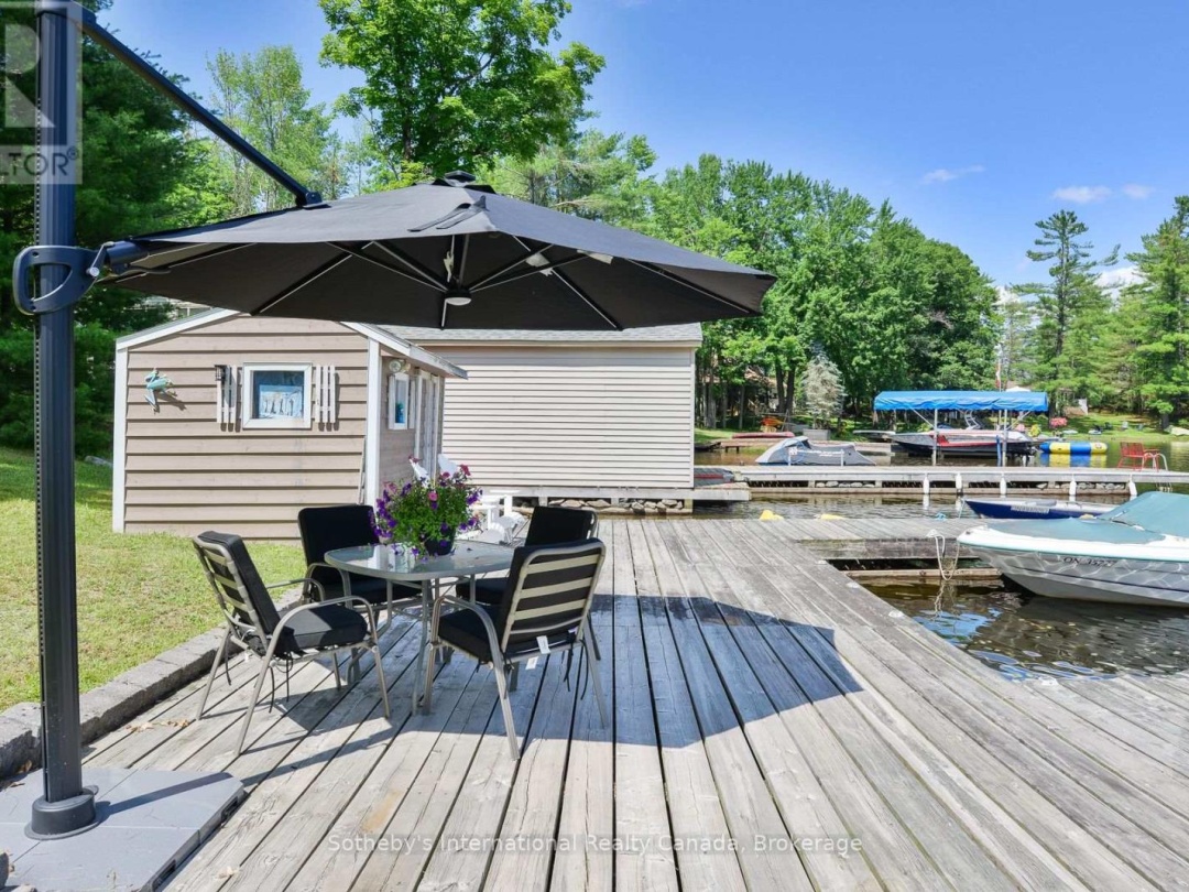 1062 BRADLEY ROAD, Lake Muskoka