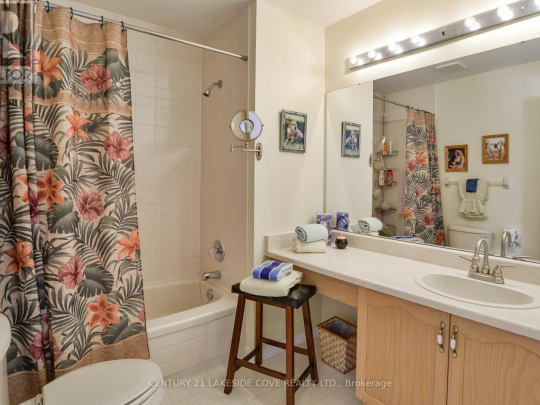 1 - 11 LAGUNA PARKWAY, Lake Simcoe