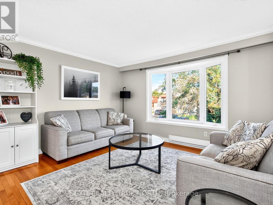 32 LANKIN BOULEVARD, 