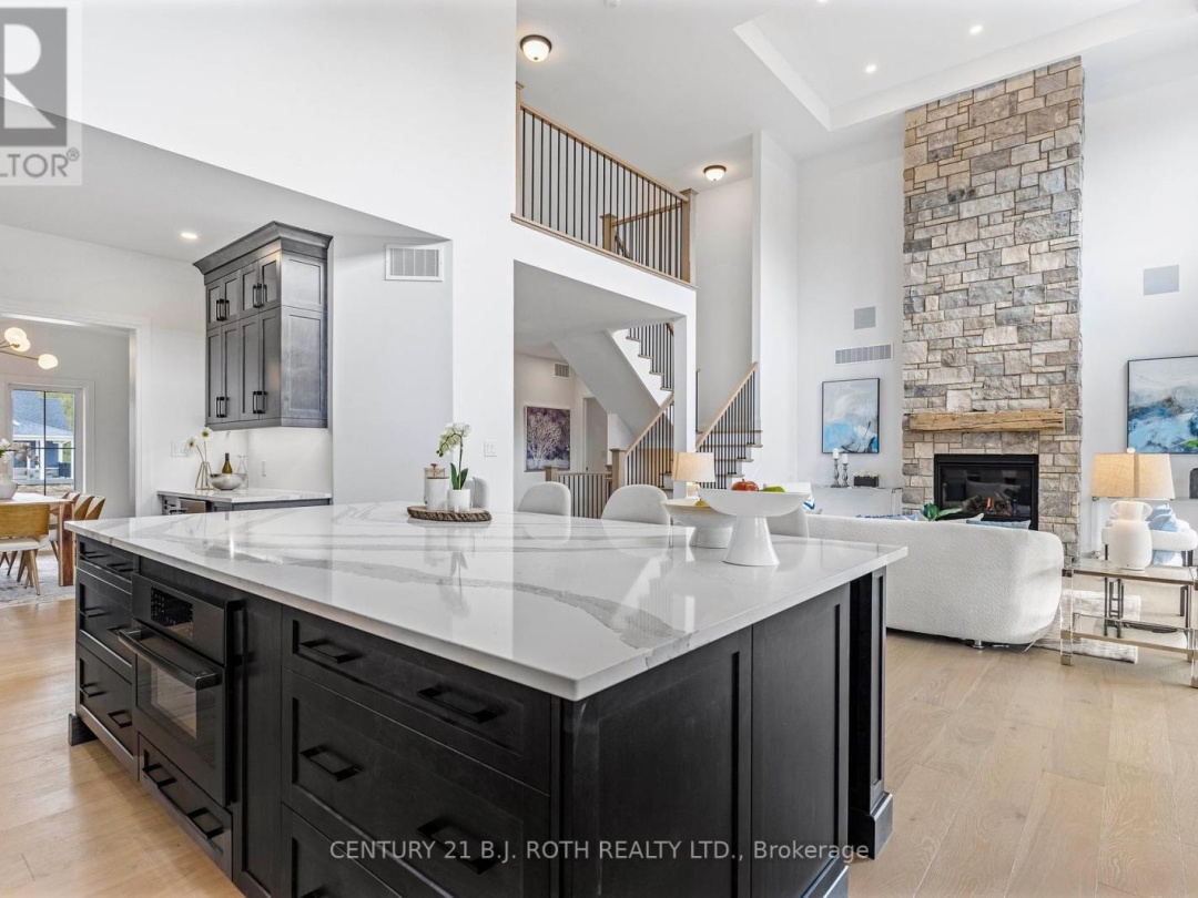 8 CLYDESDALE COURT, 