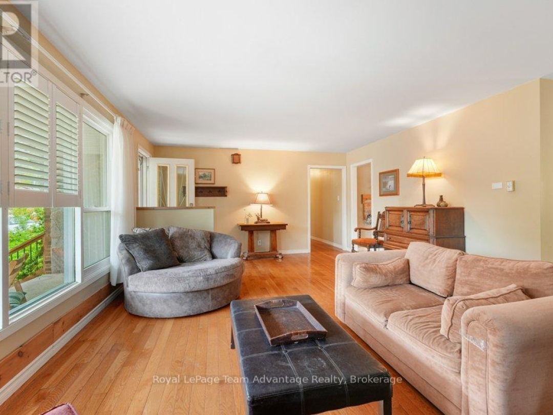 1 VICTORIA AVENUE, 