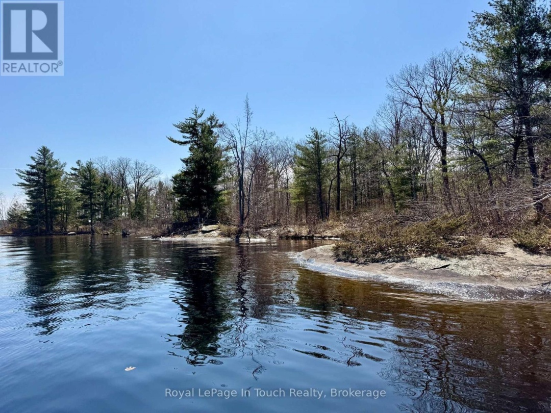 1958 Six Mile Lake Shore, Six Mile Lake