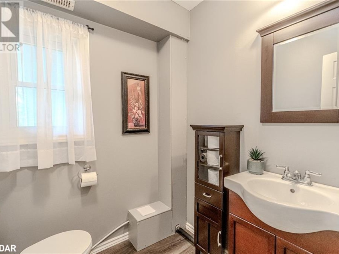 15 Duncan Dr, Trent-severn River