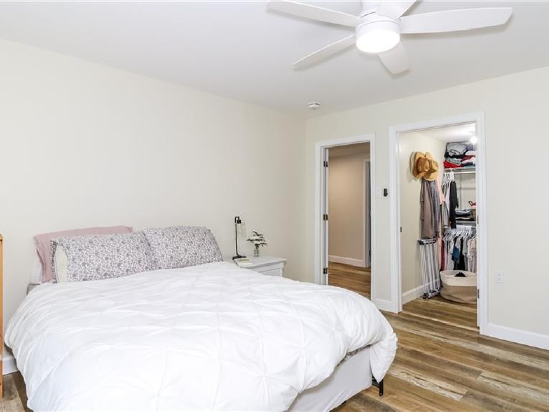 1 MARIPOSA Drive, 