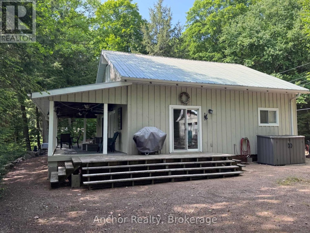 10469 LITTLE HAWK LAKE, 
