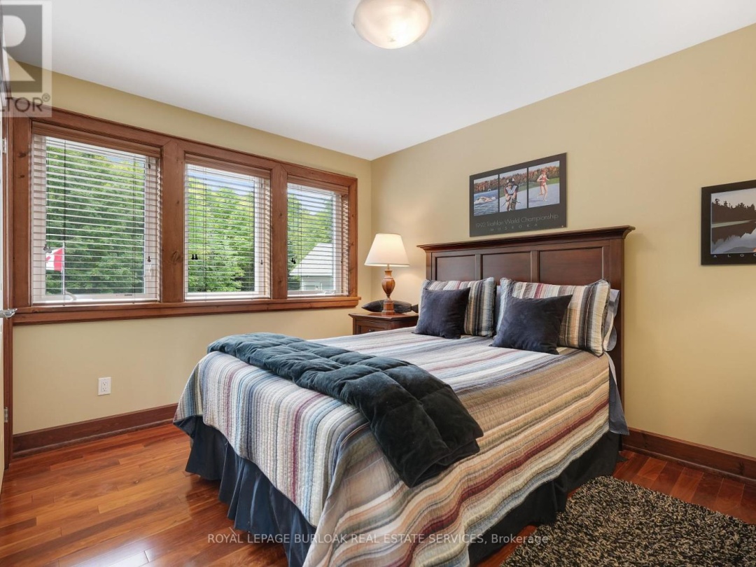 36 MANITOUWABING ESTATES ROAD, 