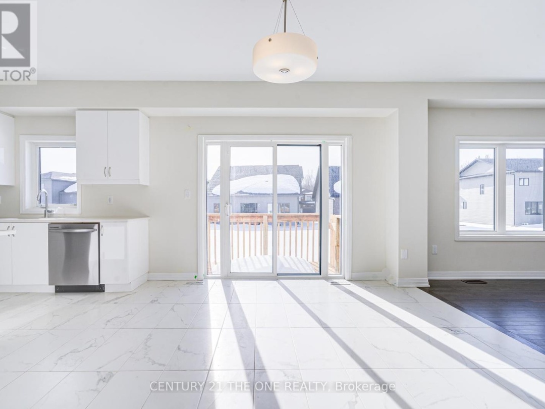 3045 Sandy Acres, Lake Couchiching