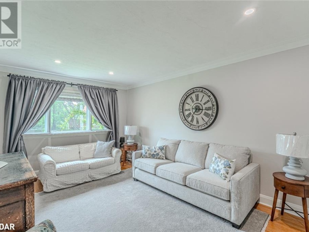 29 ARGYLE Avenue, 