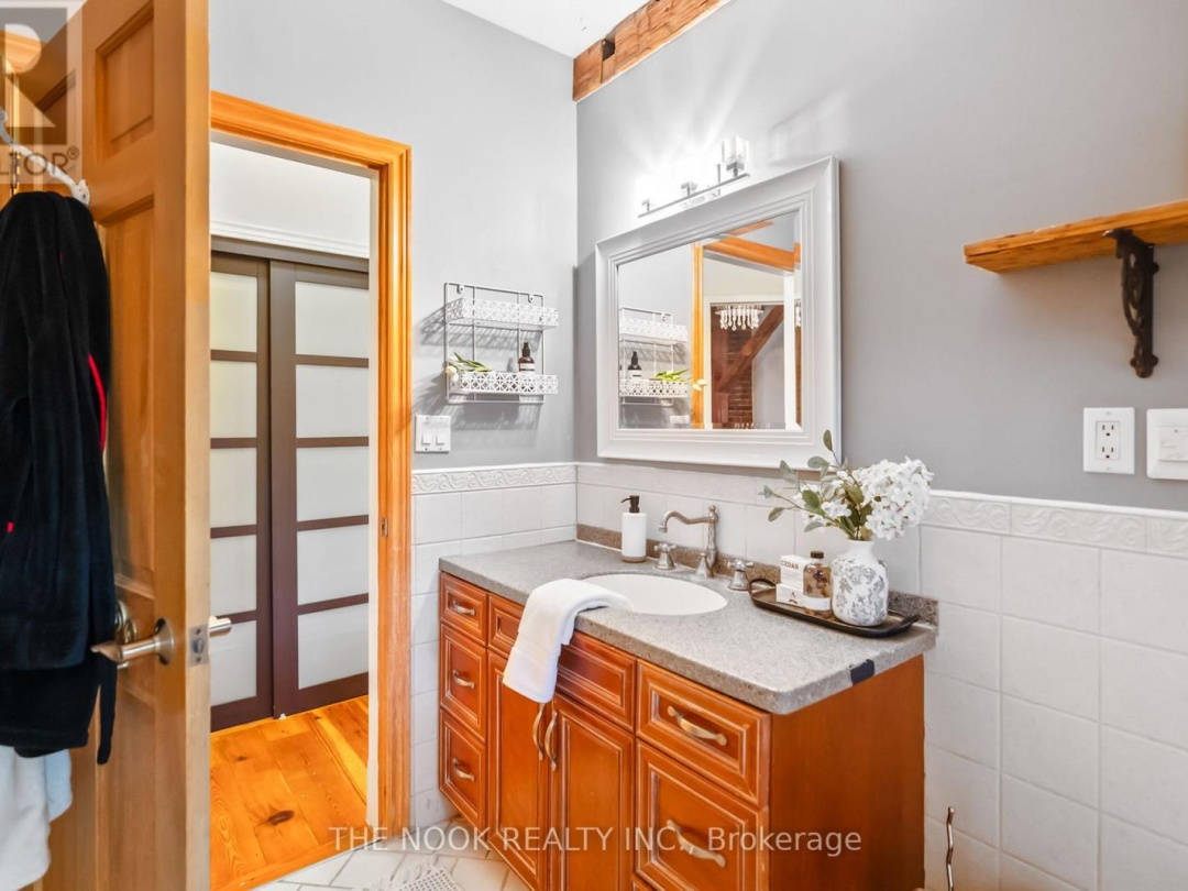 275 VALENTIA ROAD, 