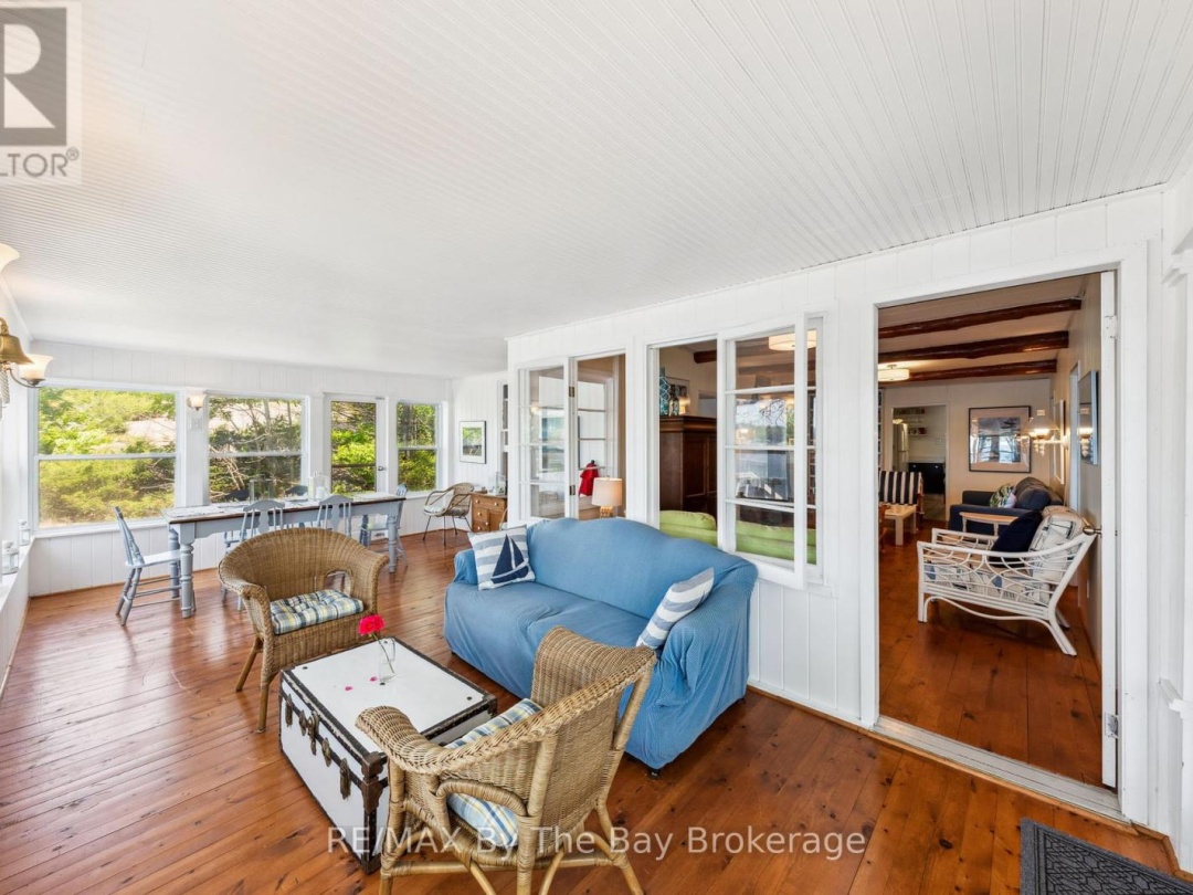 3572 ISLAND 820/MERMAID ISLAND, 