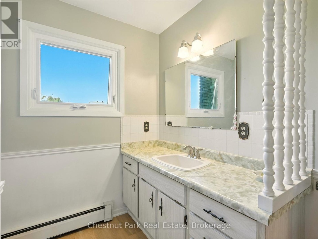 8 DANDELION LANE, 