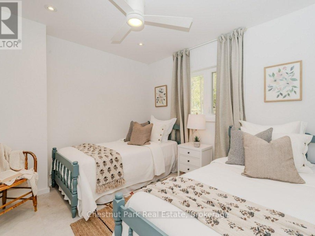 5 - 1023 MILFORD MANOR ROAD, 