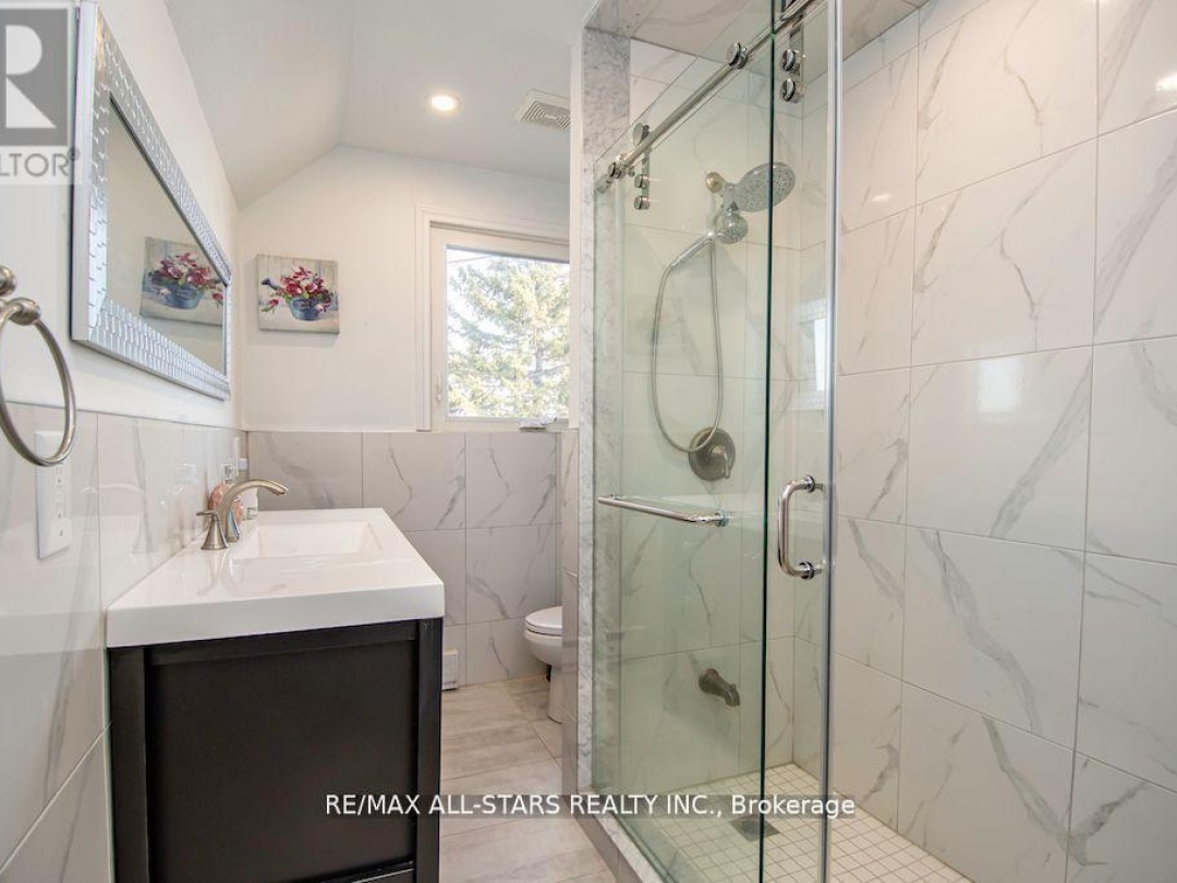 122 Fenelon Drive, Sturgeon Lake