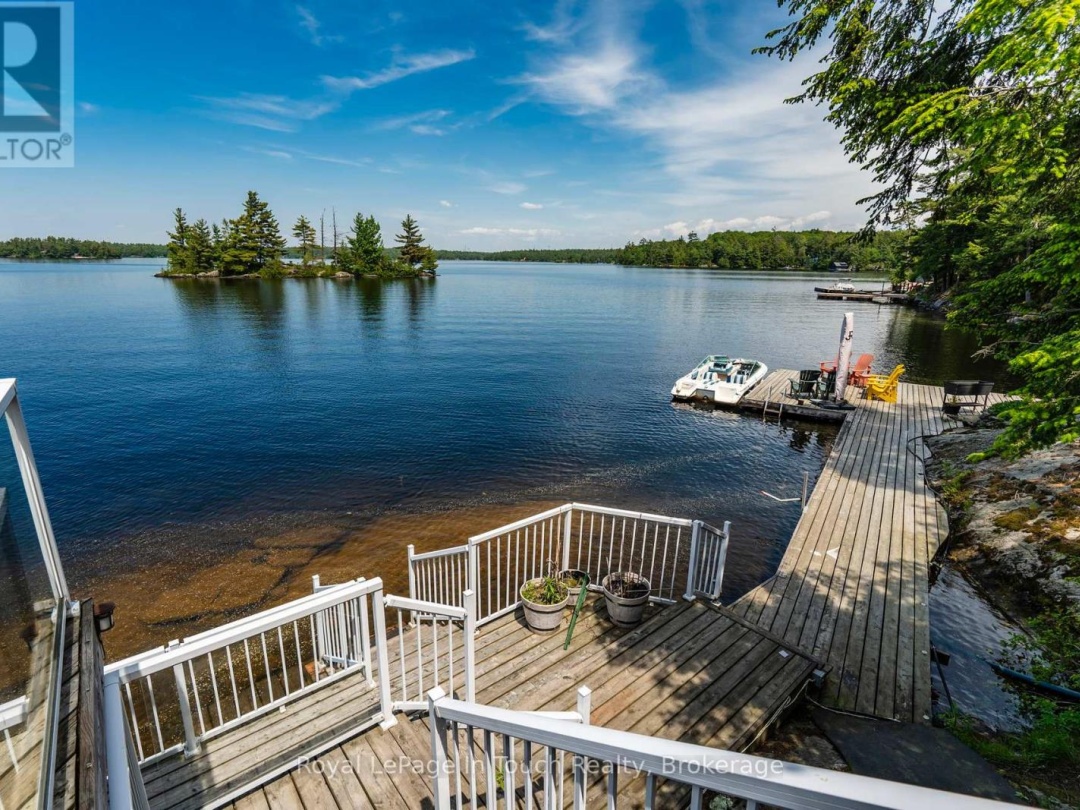4 IS 270 GEORGIAN BAY ISLAND, 