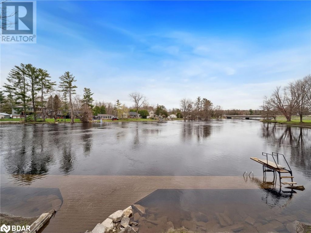 1012 Cowbell Lane, Severn Lake