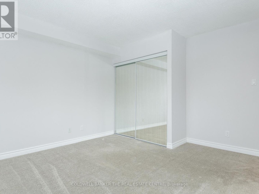 302 - 125 BOND STREET, 