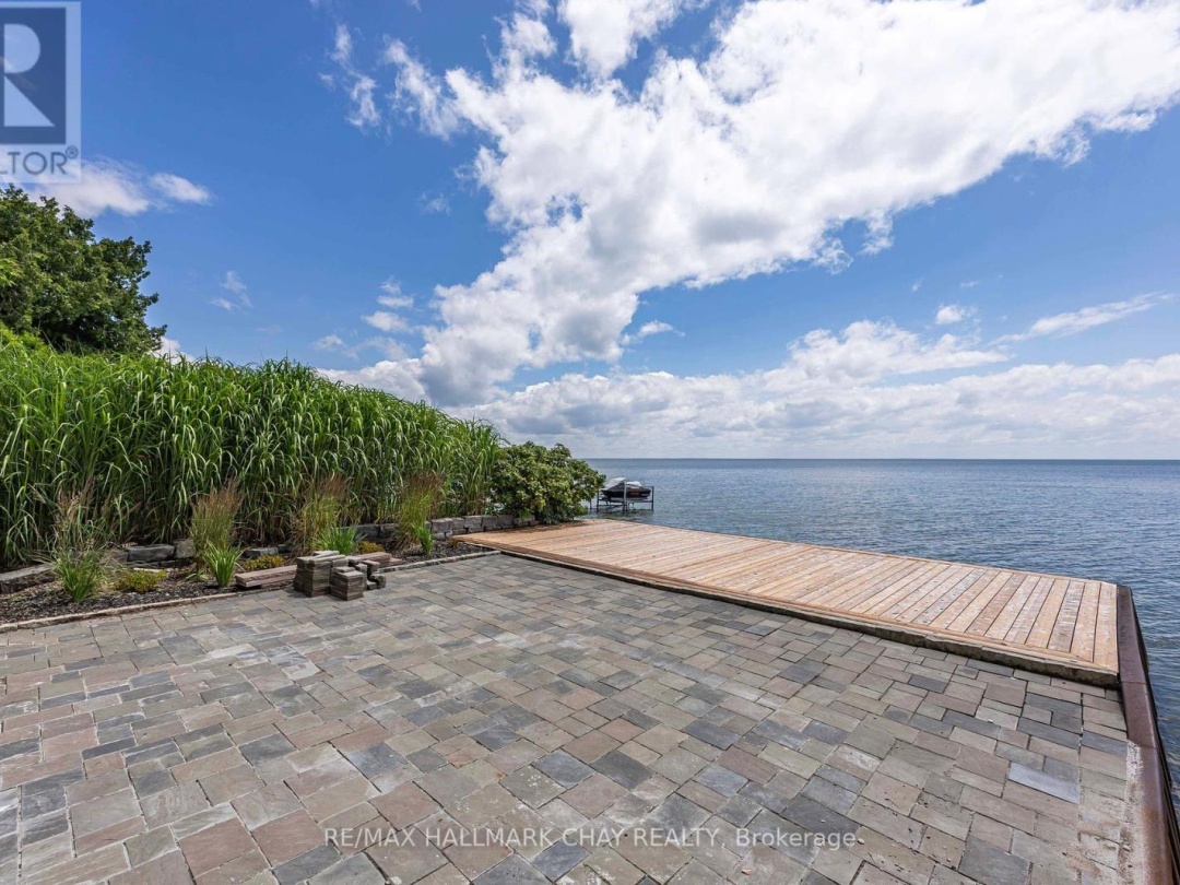 1125 WOODLAND DRIVE, Lake Simcoe