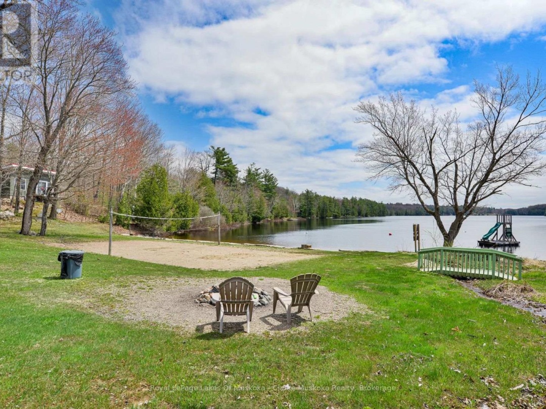 7 - 7 SILVER POINT ROAD, 