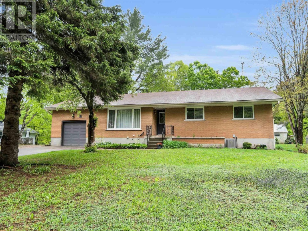 9 BEACON LANE, 