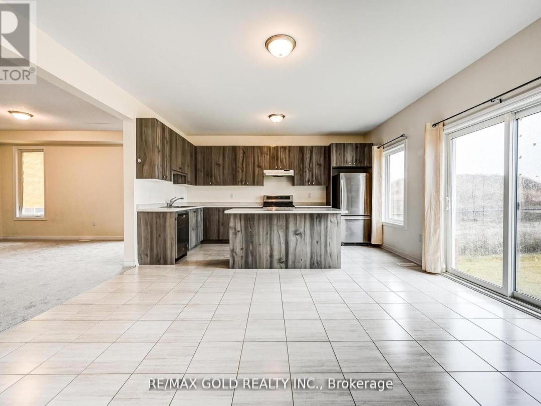 84 Atlantis Drive W, Orillia