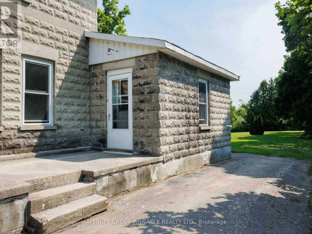 1850 VICTORIA ROAD, 