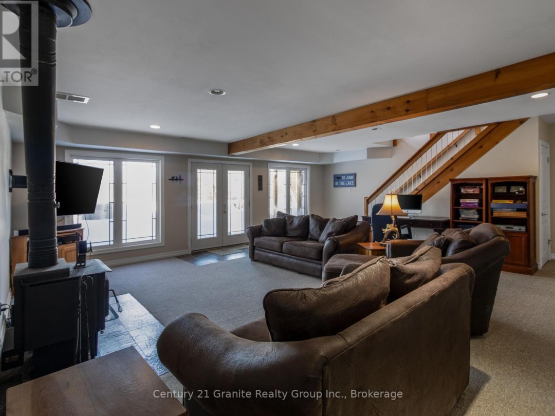1047 Bonis Lane, Mountain Lake