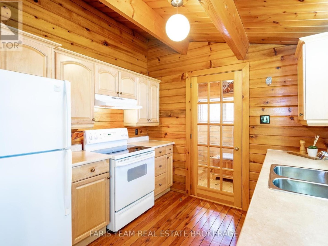7652 SOUTH RIVER ROAD, 