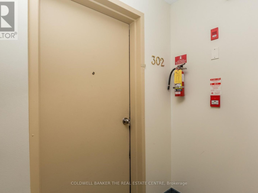 302 - 125 BOND STREET, 