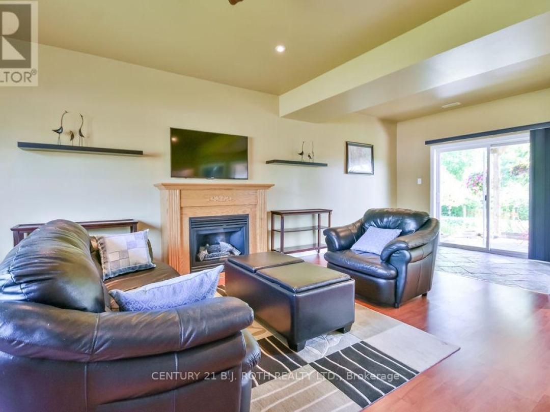 69 DONLANDS COURT, 