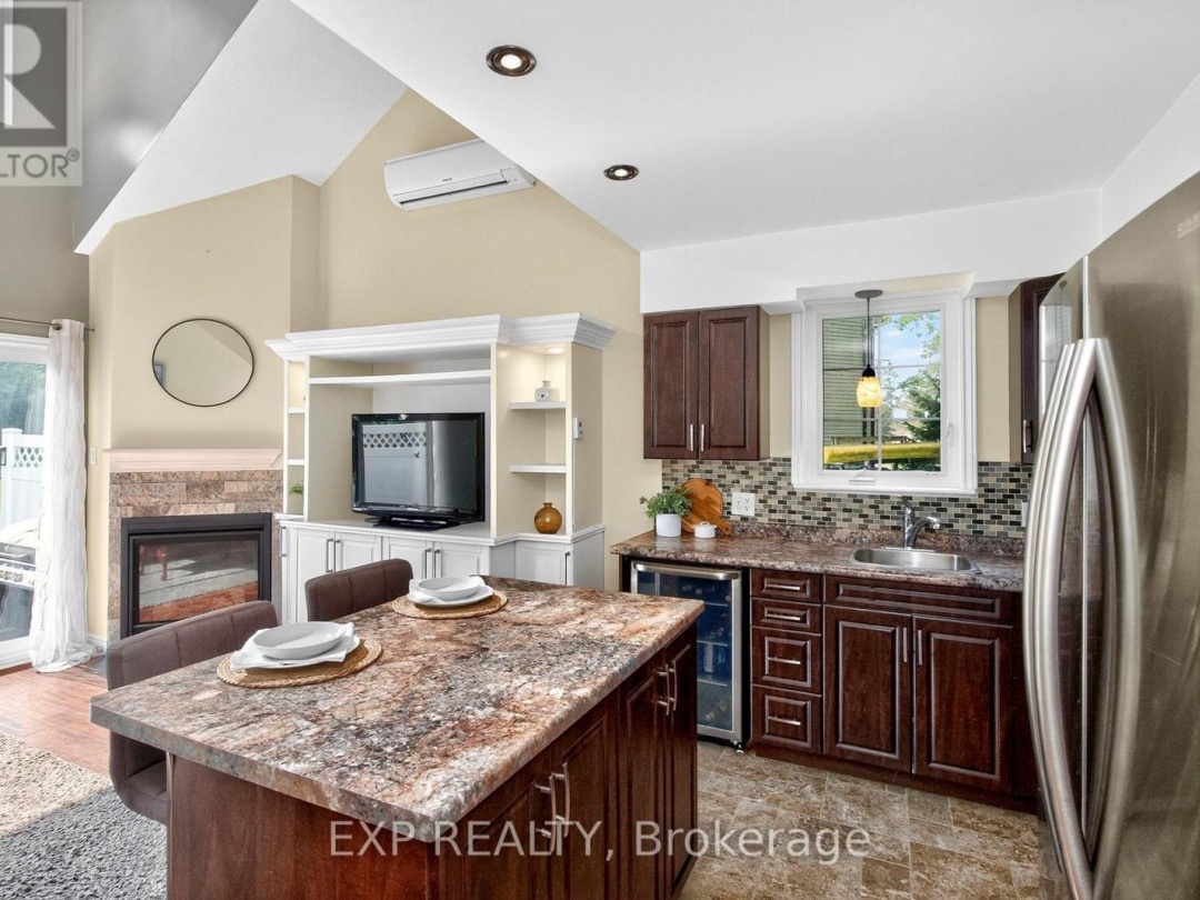 14 - 81 LAGUNA PARKWAY, 
