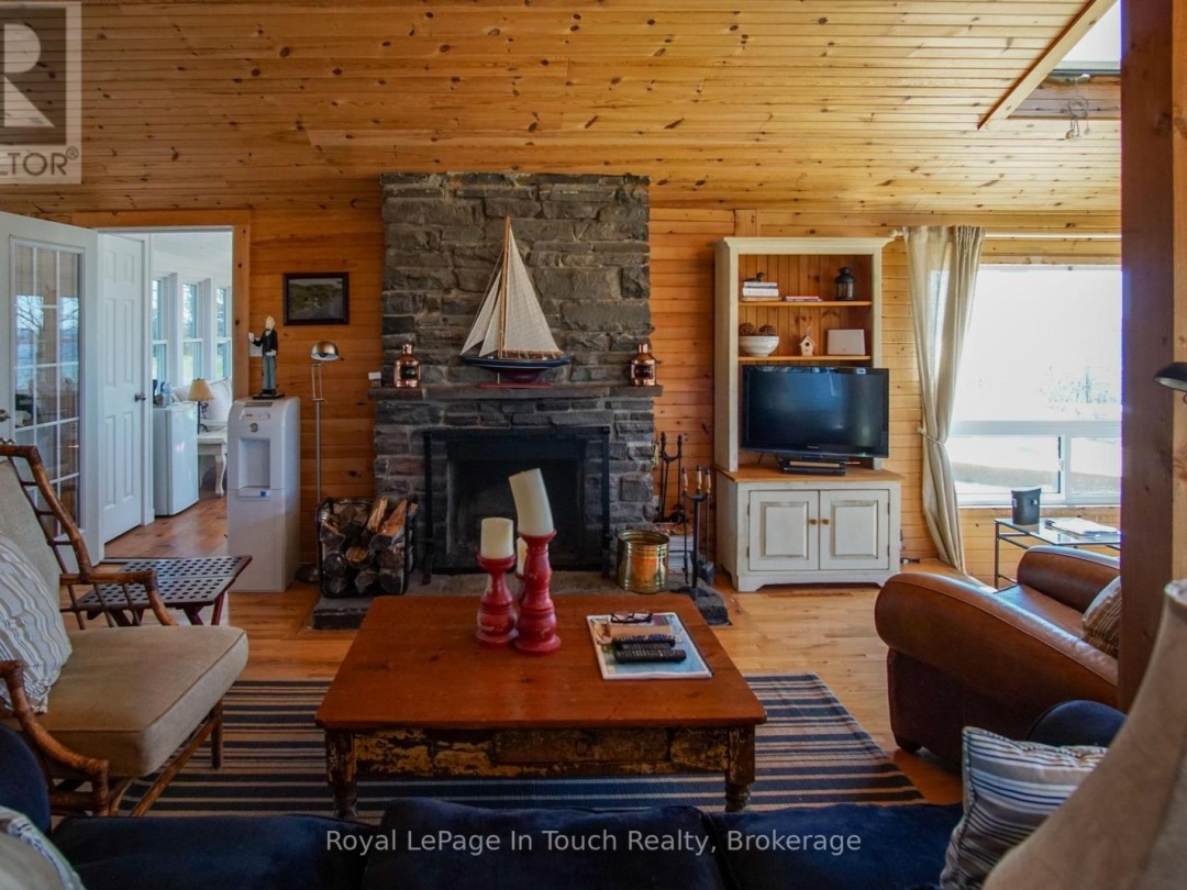 2 Island 130, Georgian Bay