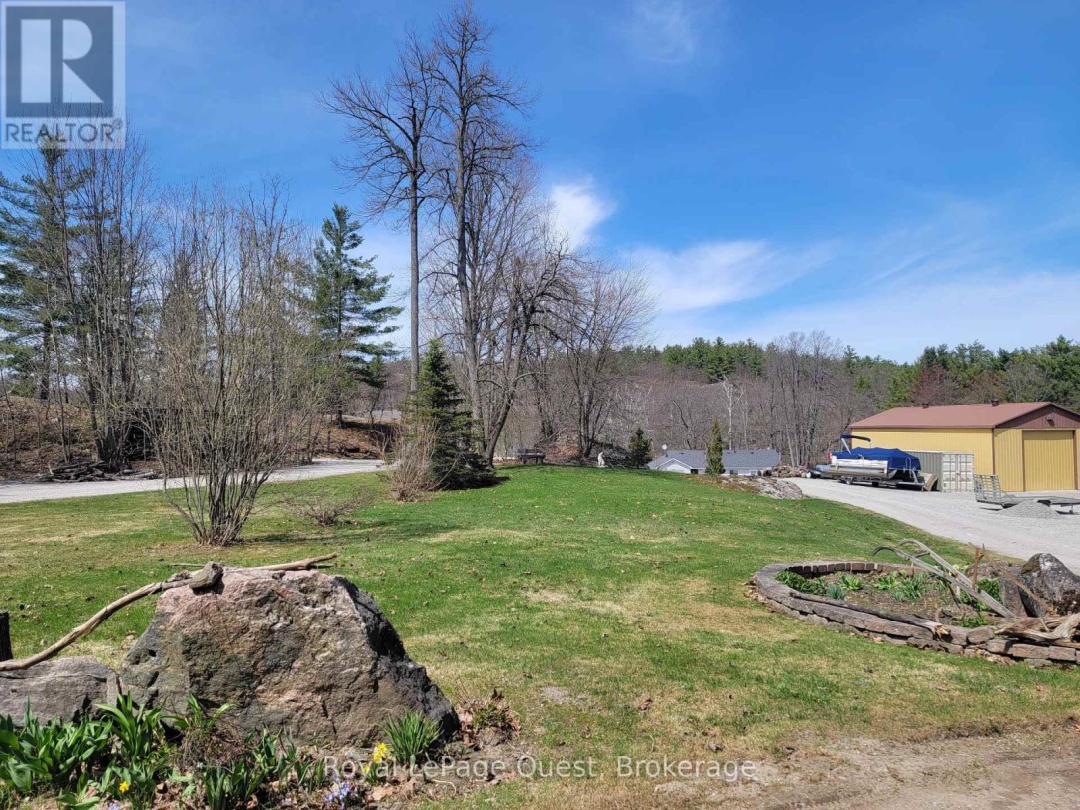 3012 MOYNES ROAD, Severn Lake