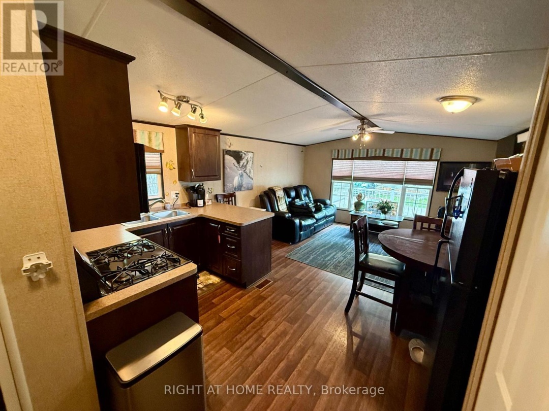 68 1082 Shamrock Marina Raod Road, Severn Lake