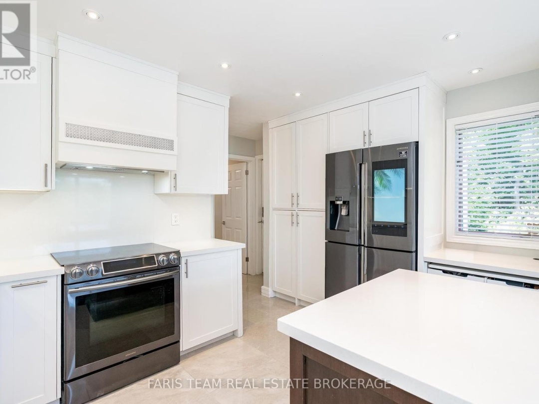 249 MEDONTE SIDEROAD 2, 