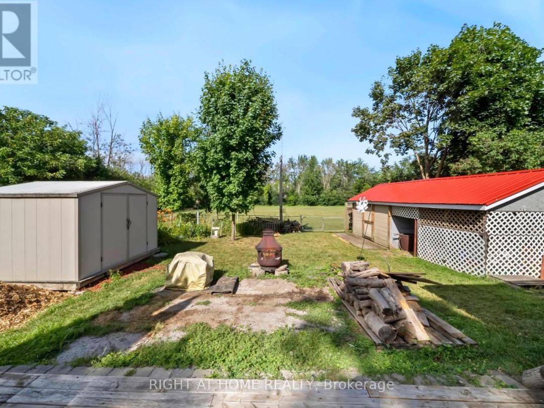 392 BAYVIEW PARKWAY, 