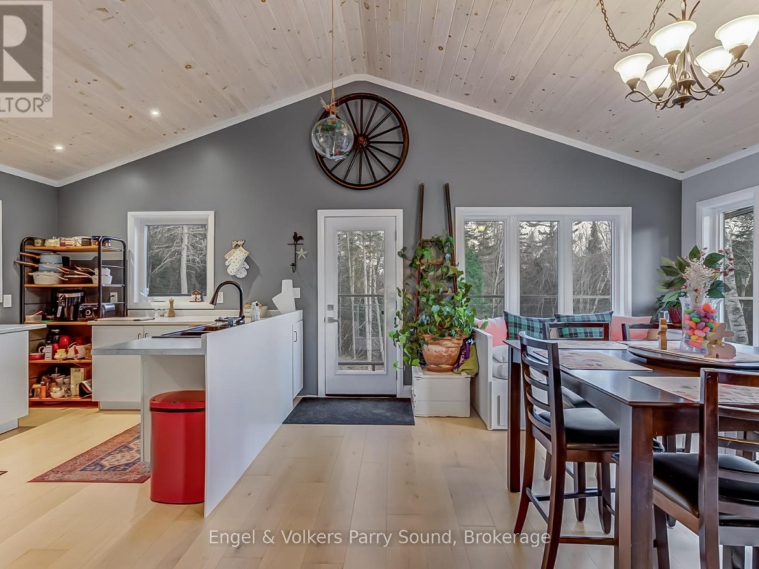 49 Cemetery Road, Seguin